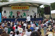Photo Children gather at the popular Character Show